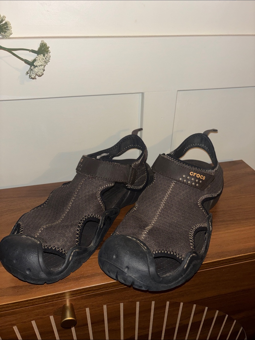 CROCS Men's Dark Brown Closed-Toe Sport Sandals